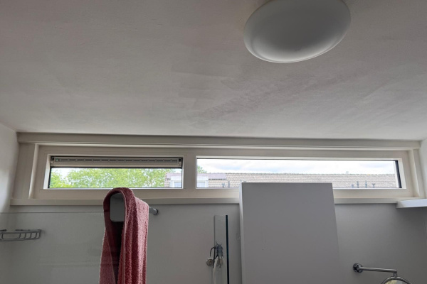 nieuwe_kozijnen_in_de_badkamer-628791a0.jpg