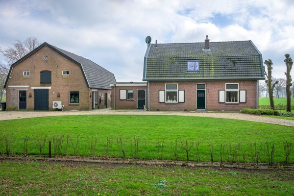 Kozijnrenovatie_landelijke_woning_Bathmen_5-833bbe84.jpg